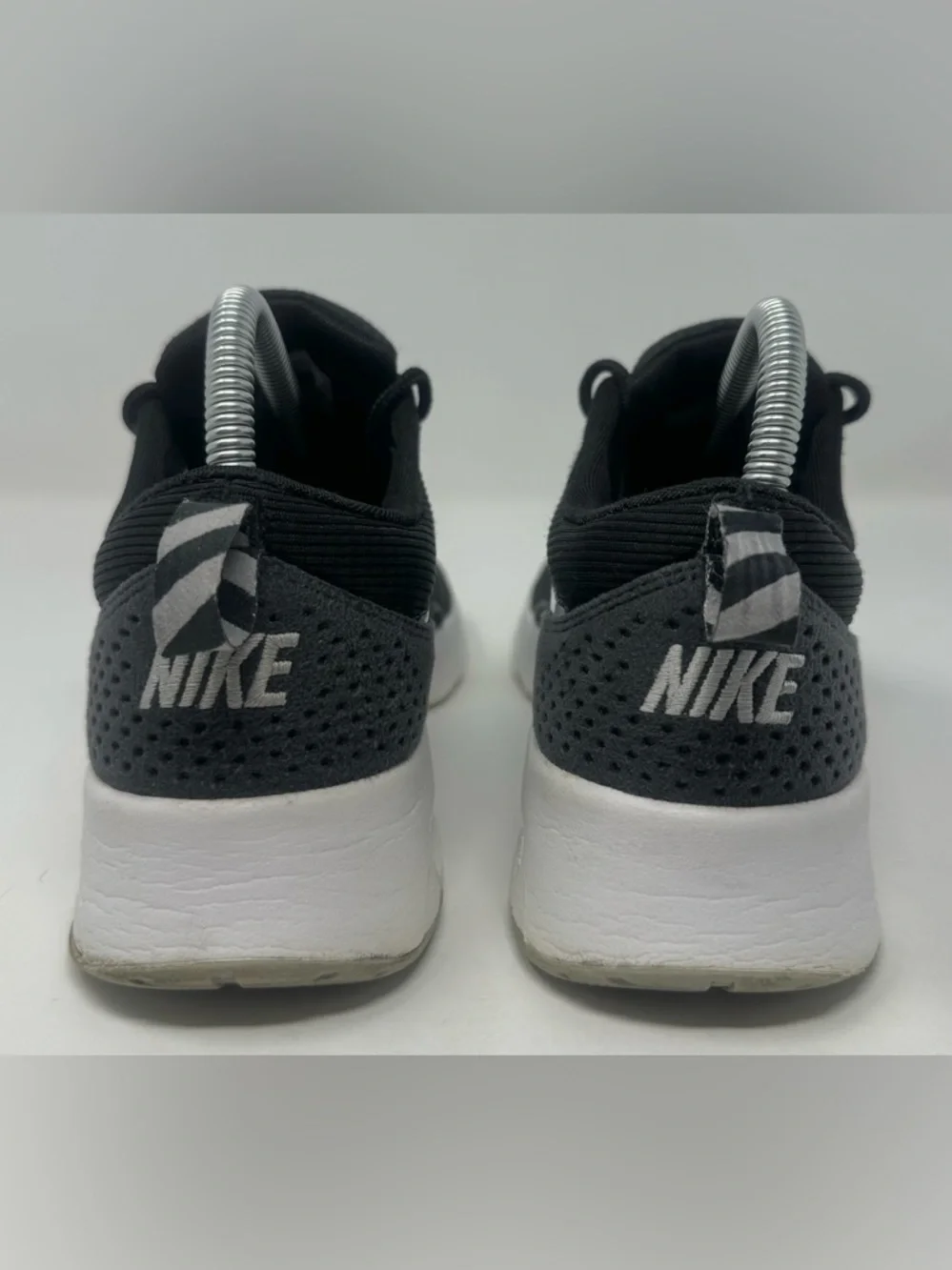 Nike Women’s Black & White Air Max Thea Grey Anthracite Lightweight Sneakers